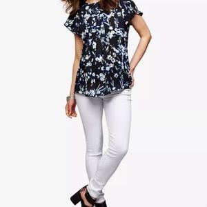 A Pea in the Pod | Maternity Flutter-Sleeve Tie-Back Top